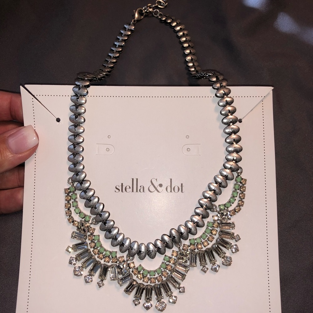 Stella & Dot -Vintage Belle Necklace